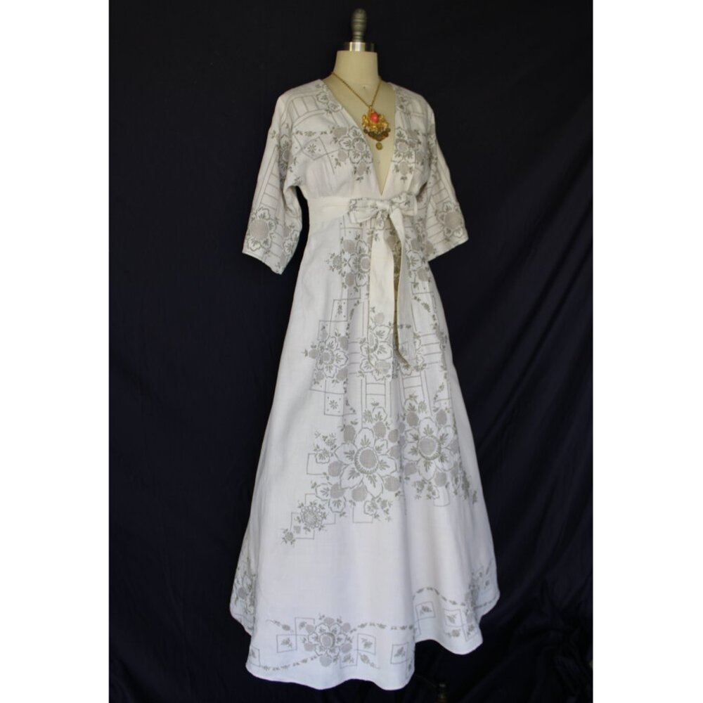 Rare custom Vintage Linen Crochet embroidered maxi dress gown caftan kimono - Picture 3 of 9